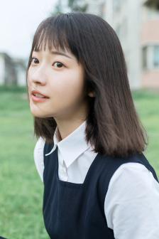 日本巜商务旅行戴帽子的同行